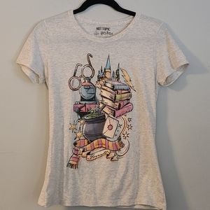 Hot Topic Harry Potter Women's small Tshirt